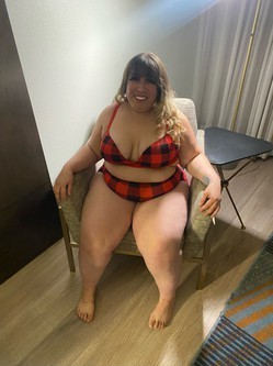 thick-ooooo-latina-available-for-ft-show-big-0