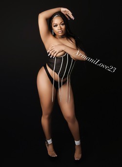 armani-love-big-0
