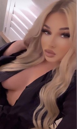 upscale-barbie-hosting-big-0