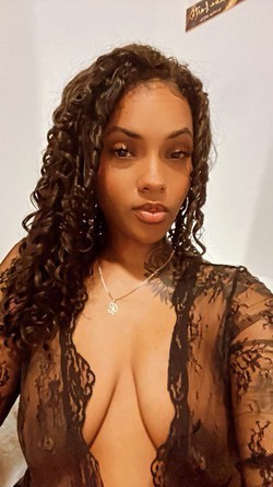 new-girl-in-town-big-0
