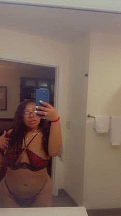 your-favorite-fantasy-girl-big-0