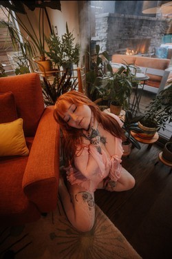 ddd-busty-ginger-dream-girl-big-1