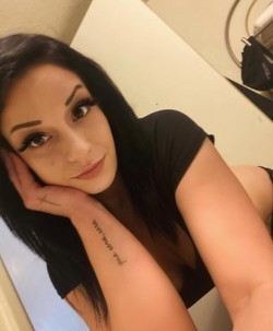 beautiful-busty-brunette-big-1