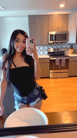 breathtaking-hawaiian-cambodian-beauty-big-0