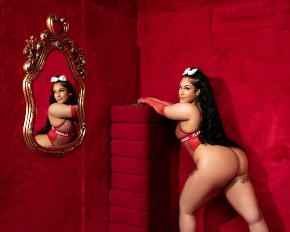 bubble-booty-latina-big-0