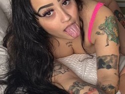 submissive-girl-visiting