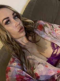 blonde-bombshell-adriana-34dd-well-reviewed-big-1