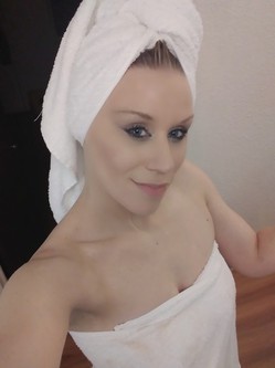 exclusive-and-discreet-blonde-blue-eyed-bombshell-big-0
