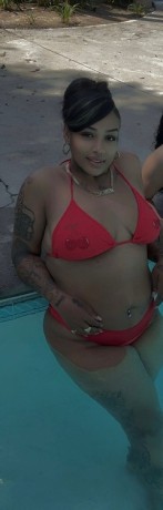 new-pics-smokinhott-summertime-babe-big-0