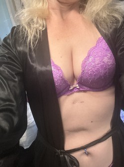 let-me-be-your-hot-milf-tonight-big-1