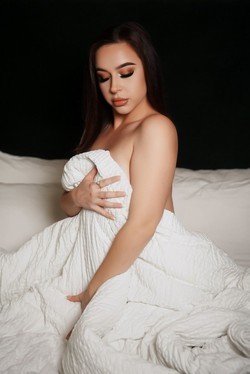 upscale-luxury-companion-big-1