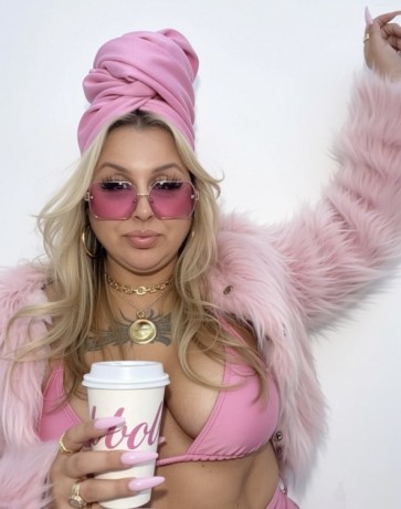 bella-bellucci-big-0