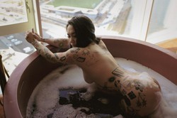 duo-or-dinner-with-tattooed-nyc-babe-big-1