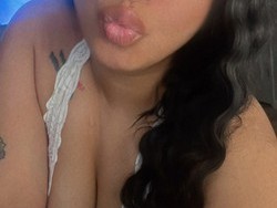 sweet-horny-latina-xo