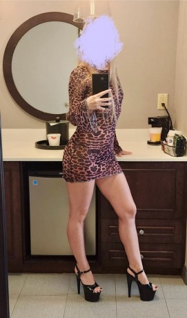 petite-blonde-available-in-nyc-today-and-tomorrow-big-0