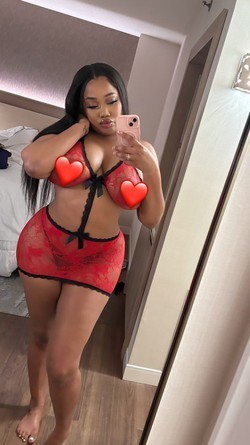 thick-and-busty-chocolate-treat-big-0