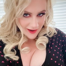 blonde-bbw-xxx-star-curvy-mary-big-1