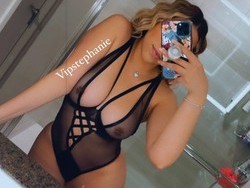 discreet-sexy-latina-visiting-lax